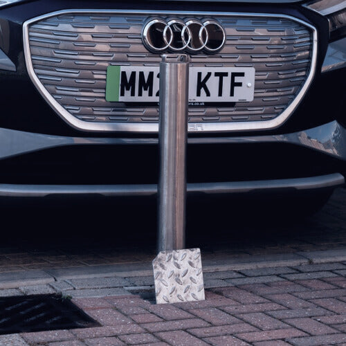 DriveGuard Series 1 Telescopic Driveway Bollard